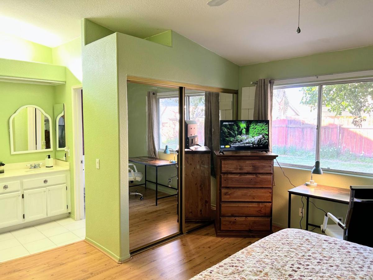 Vineyard Vista Suite With Tv And Private Bathroom Hemet Luaran gambar